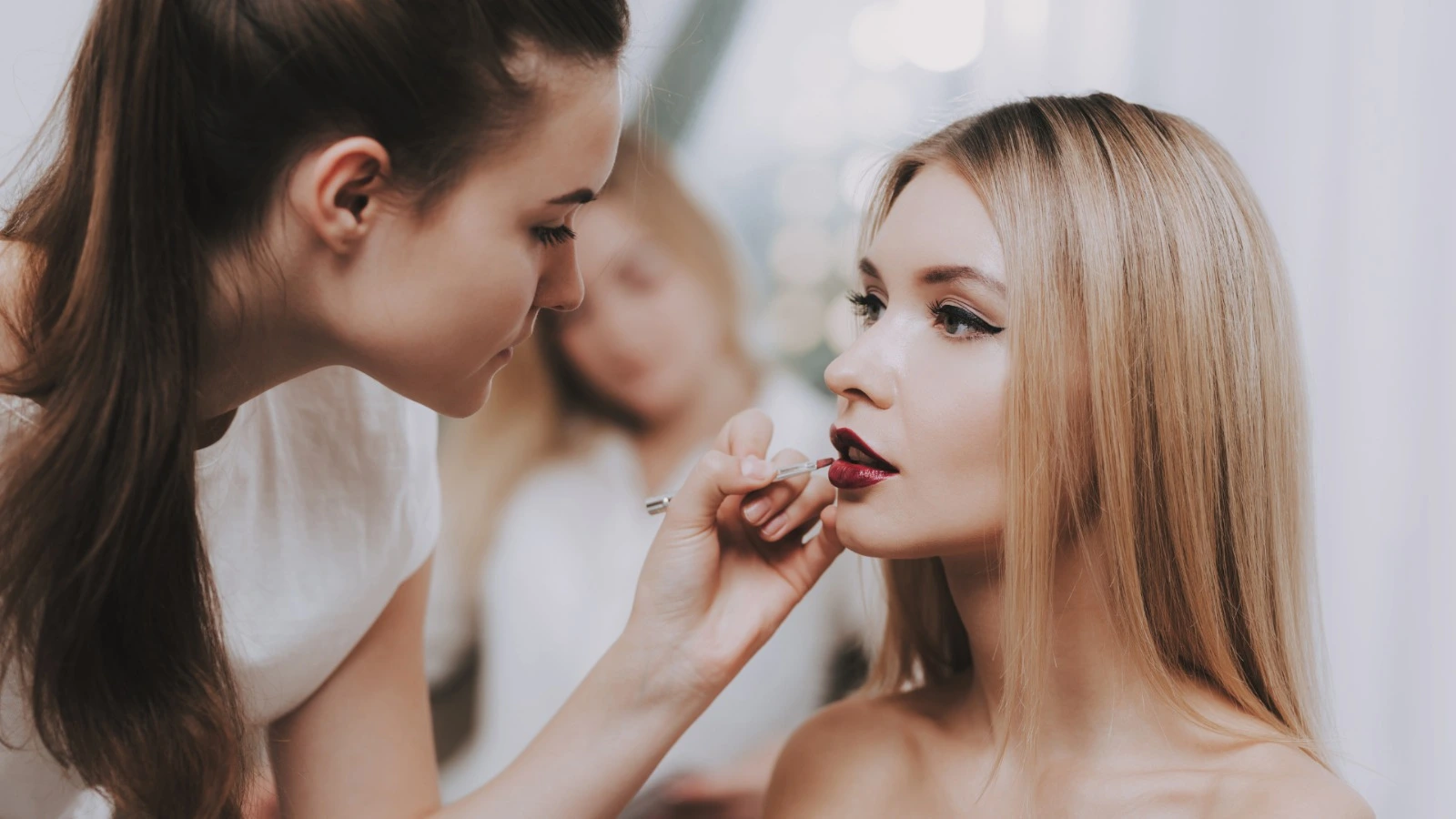 Kursi i Bashkuar: Parukeri – Estetikë (2100 ore)